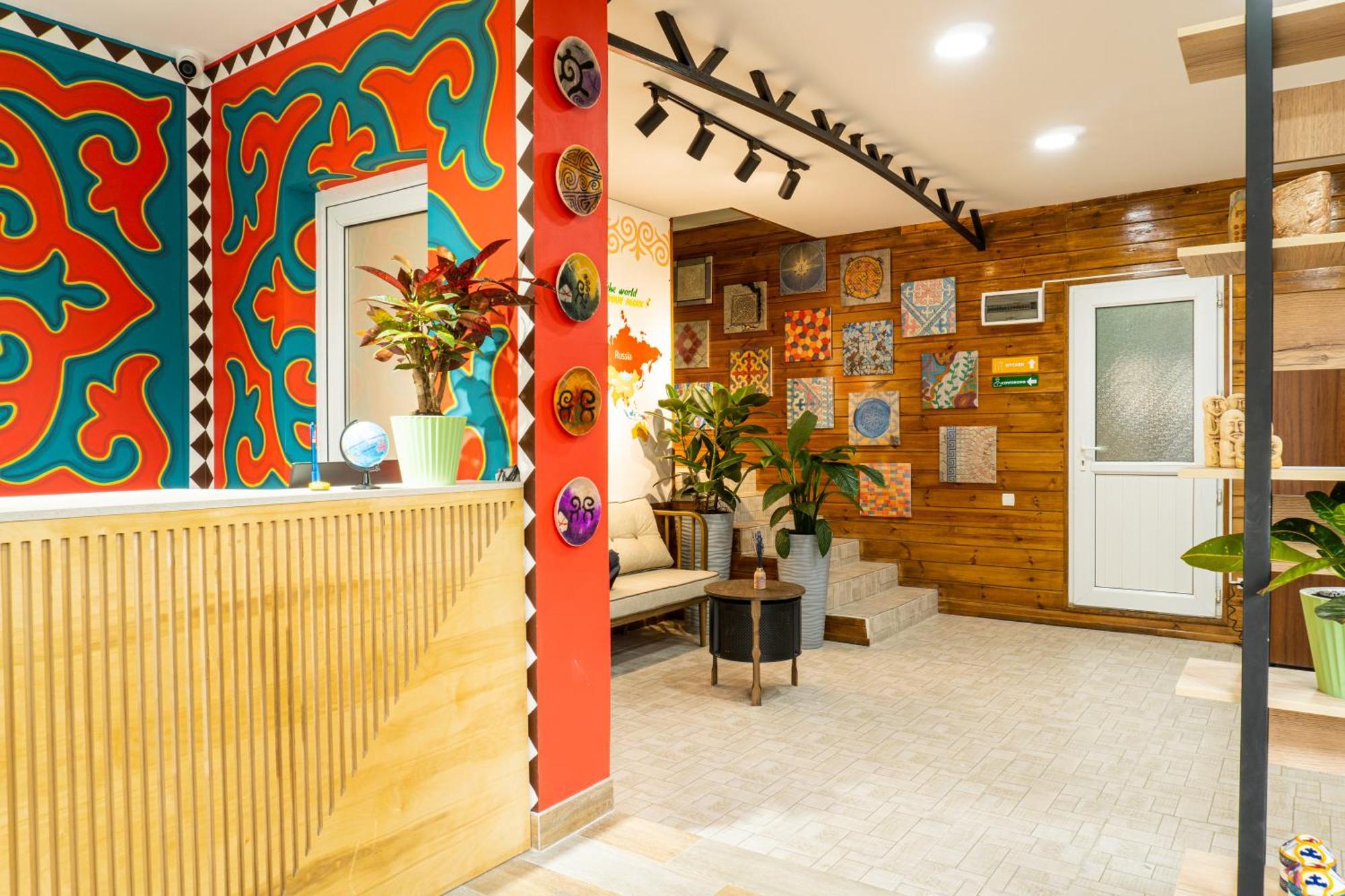 People Hostel & Coworking Bishkek Exterior photo